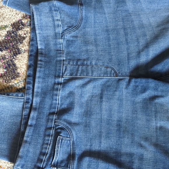 Chico's Medium Wash Leggings size 1.5 (10) - Picture 5 of 8